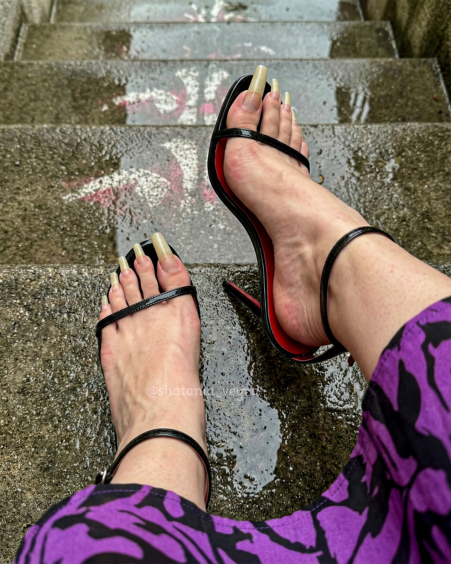 foot care routine — beautifully maintained feet with soft skin and polished toenails